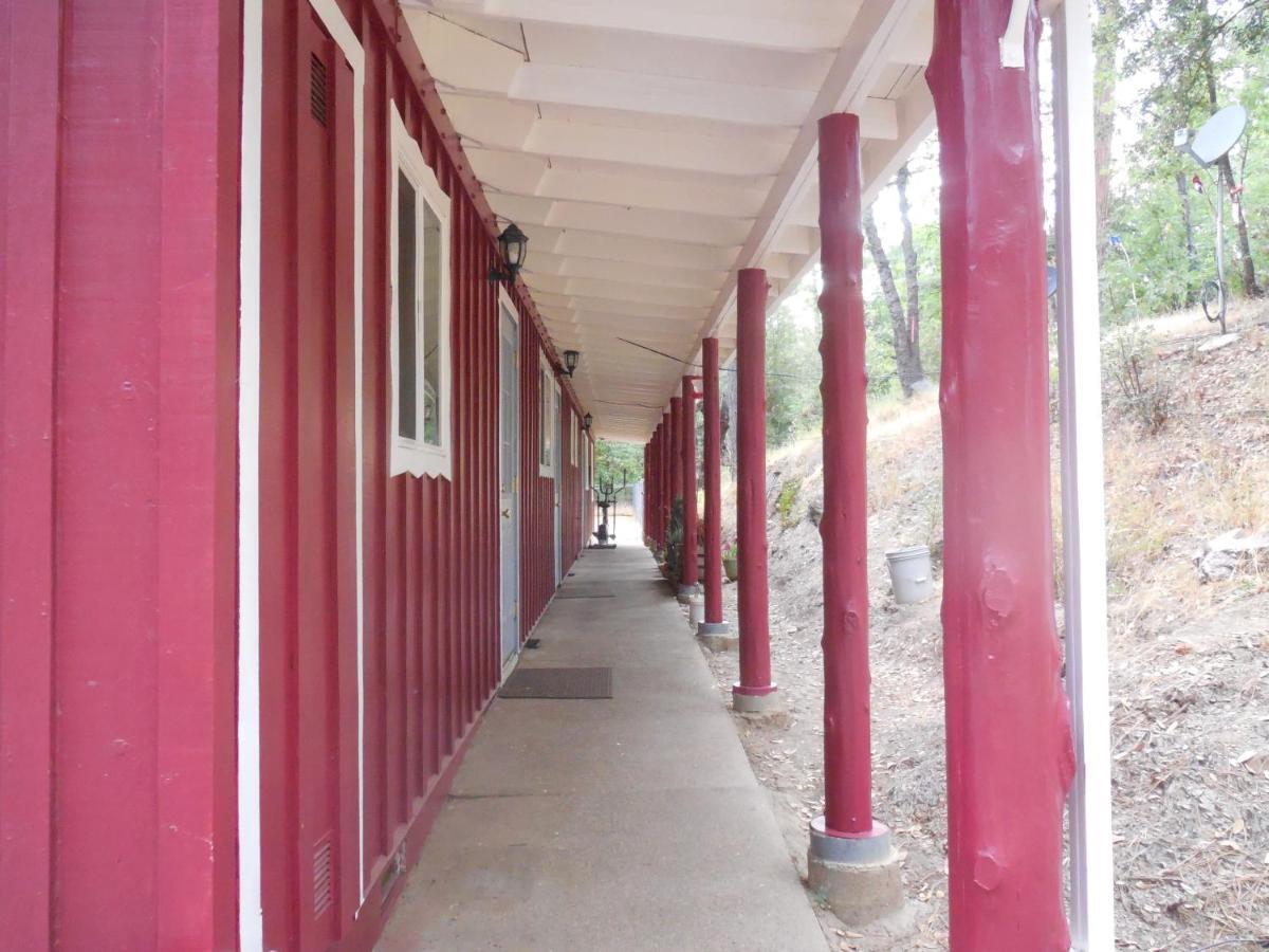 Yosemite Paradise Inn Coulterville Exterior photo